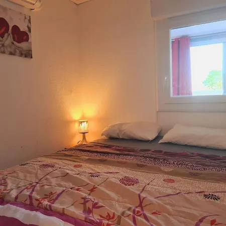 Apartment 2 Pieces Cap D'agde Ct045-151 *